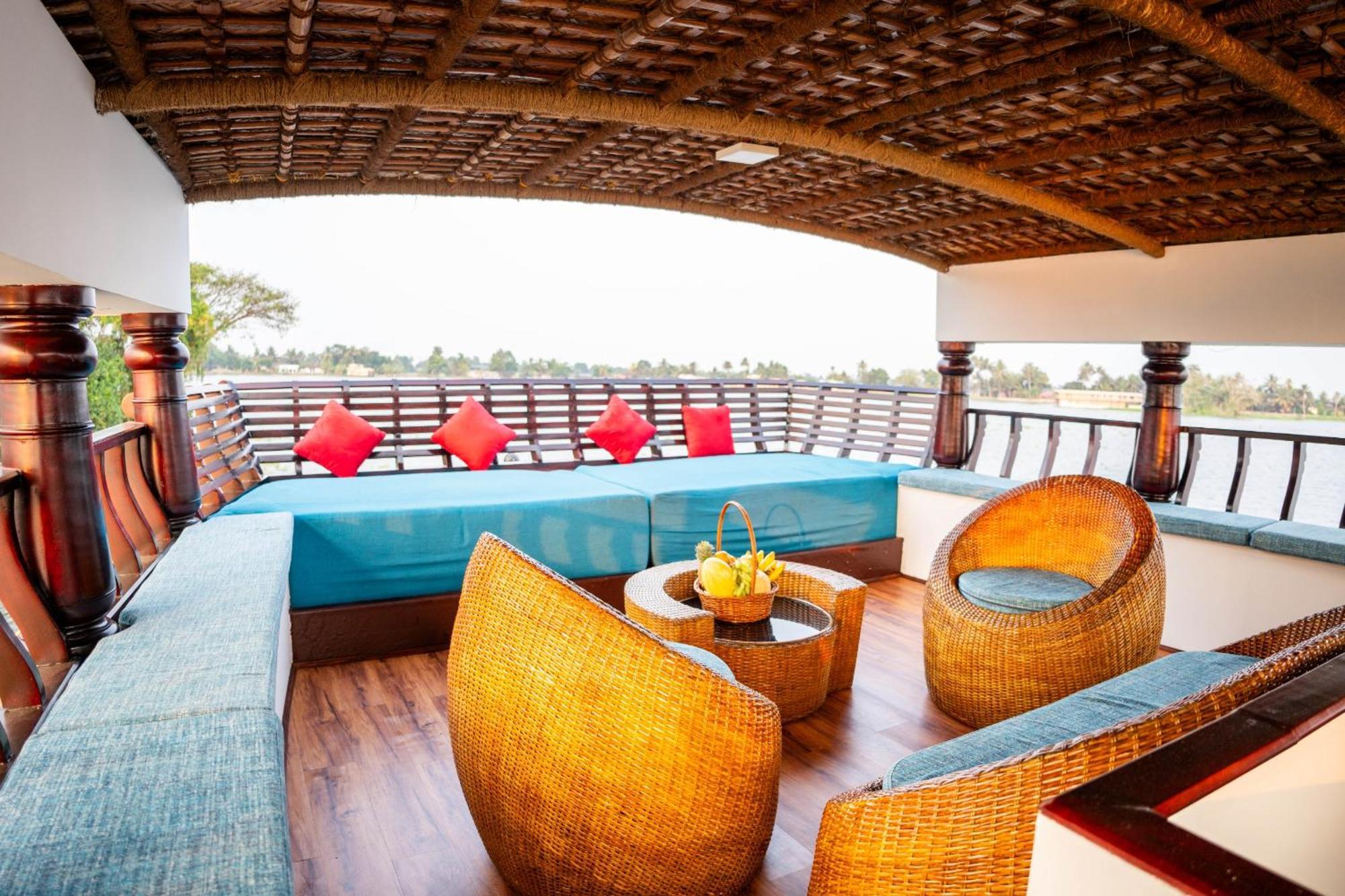 Why Not Houseboat Hotell Alappuzha Exteriör bild