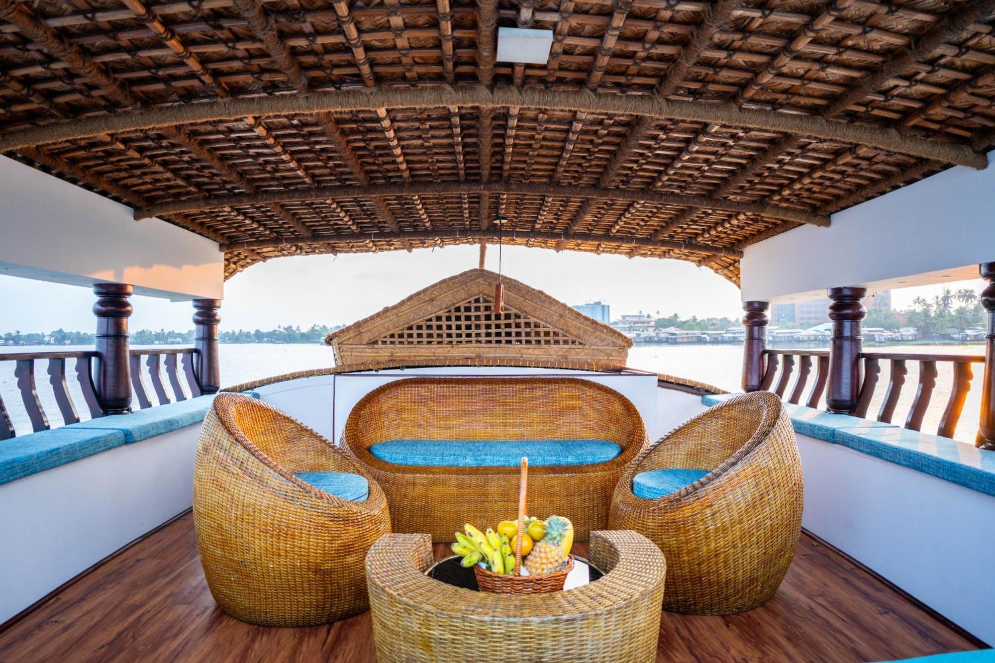 Why Not Houseboat Hotell Alappuzha Exteriör bild