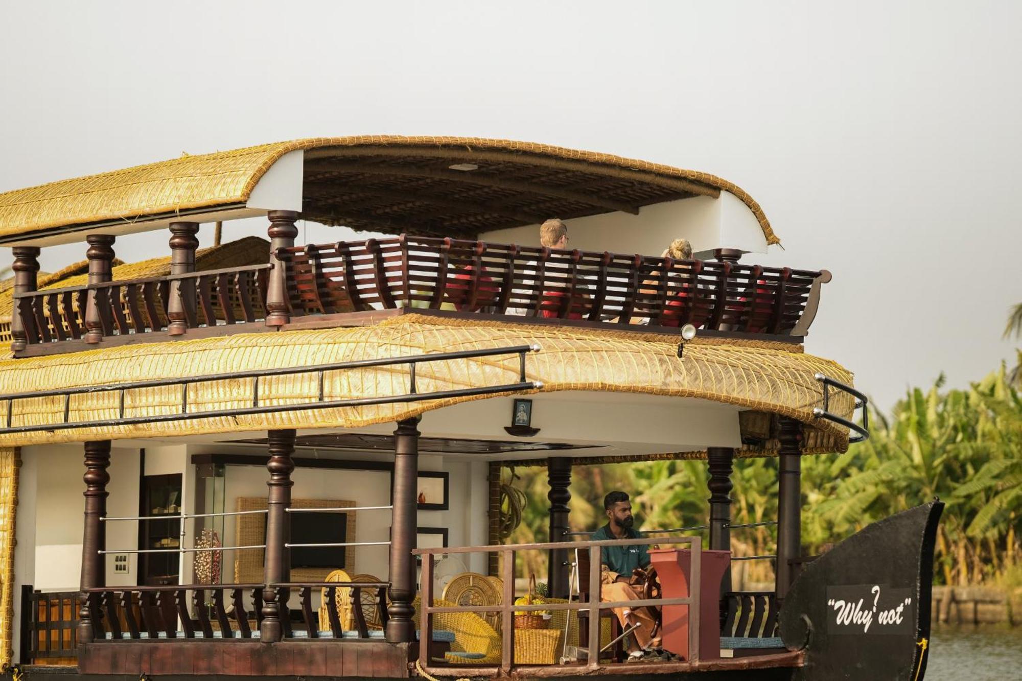 Why Not Houseboat Hotell Alappuzha Exteriör bild